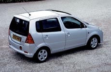 Daihatsu YRV
